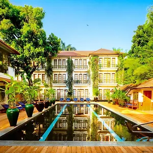 https://savoy.yangonhotels.org